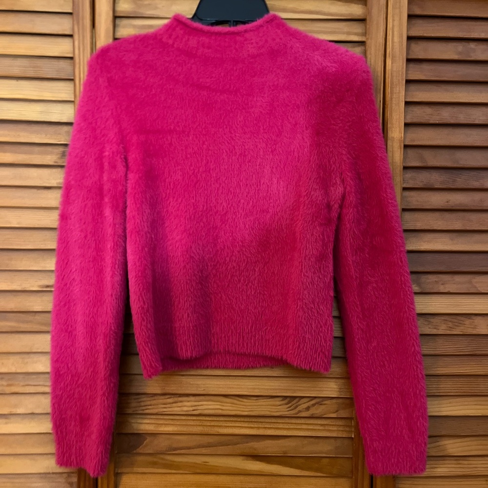 Universal Thread Vibrant Pink Turtleneck Sweater